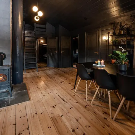 Moderne Hytte, Jacuzzi, Wifi, 6 Soveplasser, Bilvei Helt Frem Nymoen