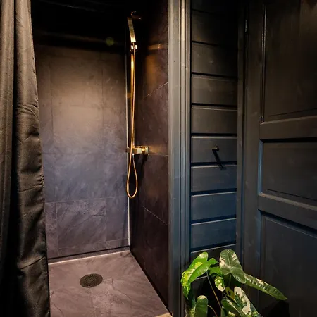 Moderne Hytte, Jacuzzi, Wifi, 6 Soveplasser, Bilvei Helt Frem *